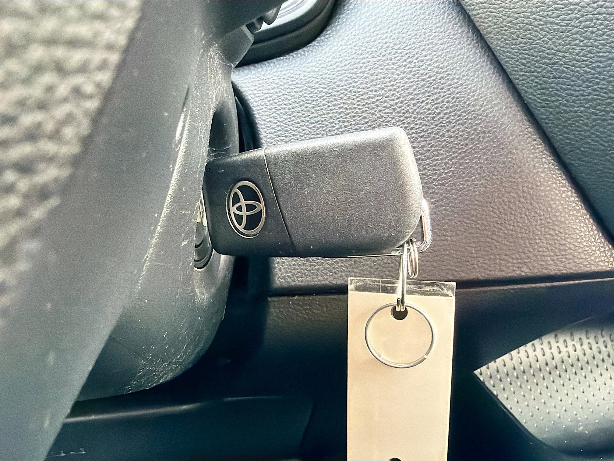 Used 2022 Toyota Corolla LE FWD image 8