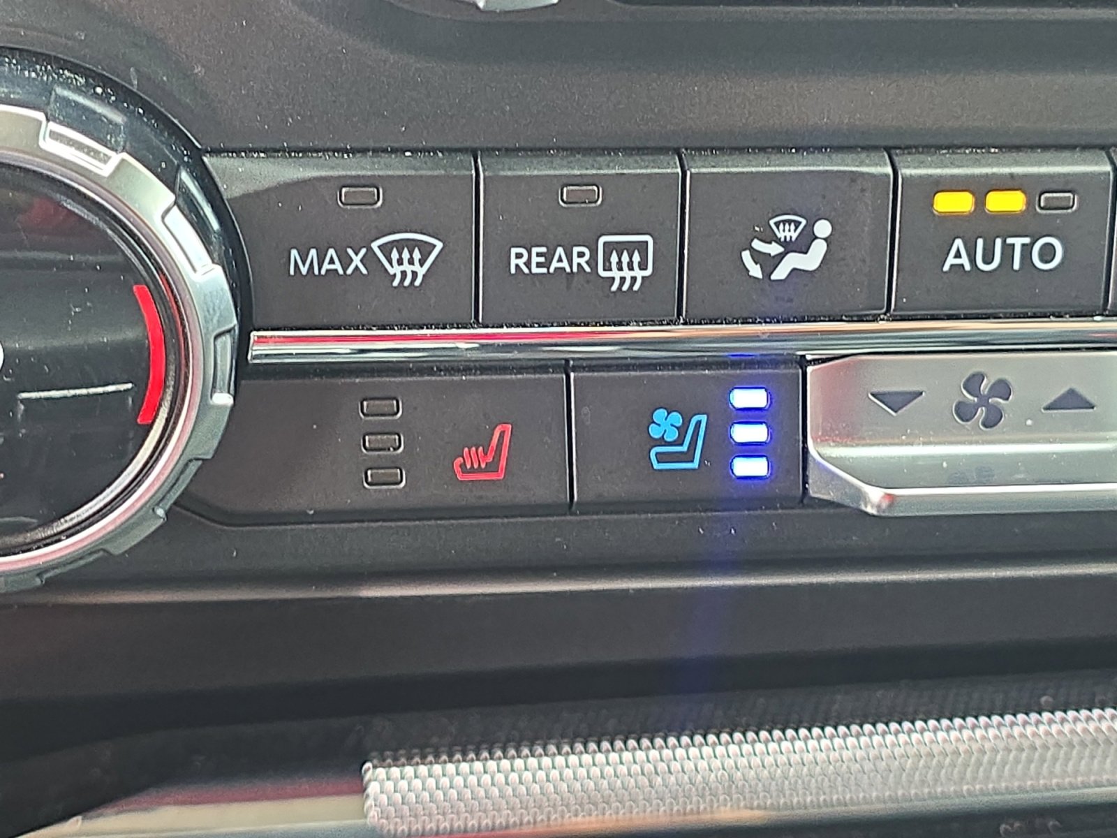 Used 2022 Ford F150 Lariat AWD/4WD image 5