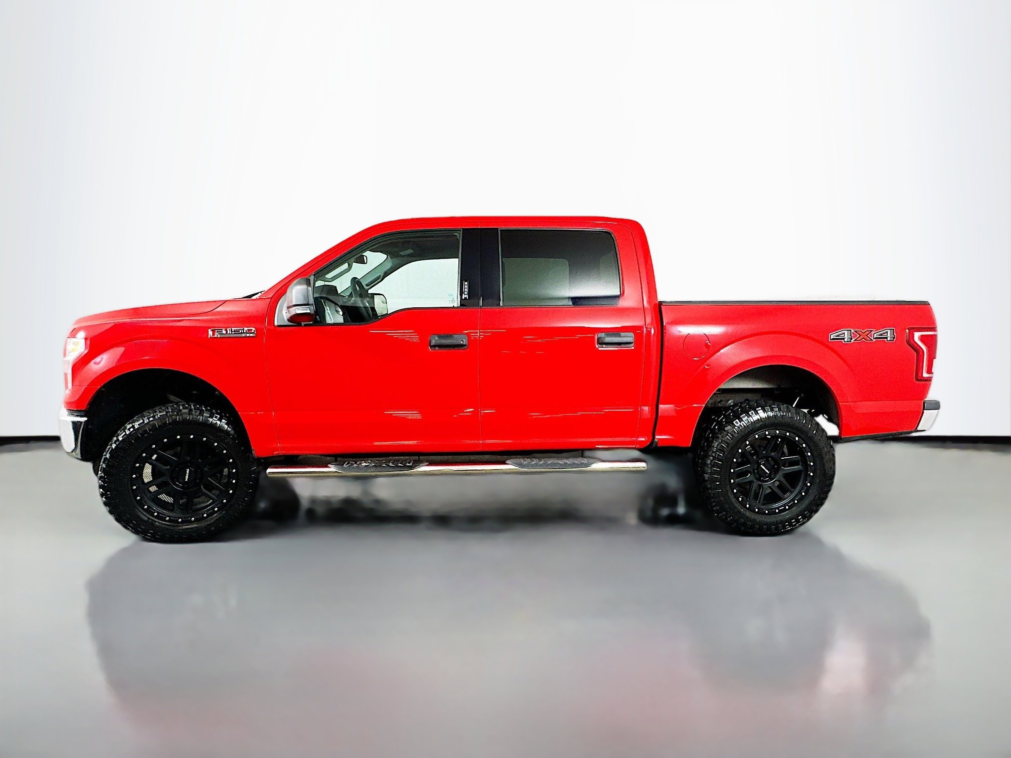 Used 2016 Ford F150 XLT w/ Equipment Group 301A Mid image 4