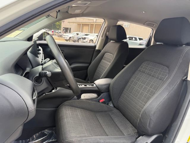 Used 2023 Honda HR-V LX image 10