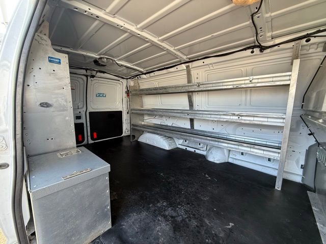 Used 2014 Ford E-250 and Econoline 250 image 32