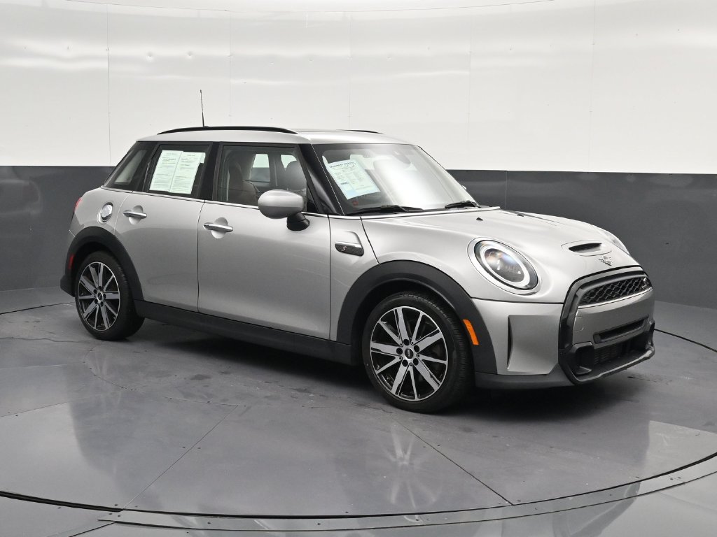 Used 2024 MINI Cooper S w/ Signature Upholstery Package FWD image 5