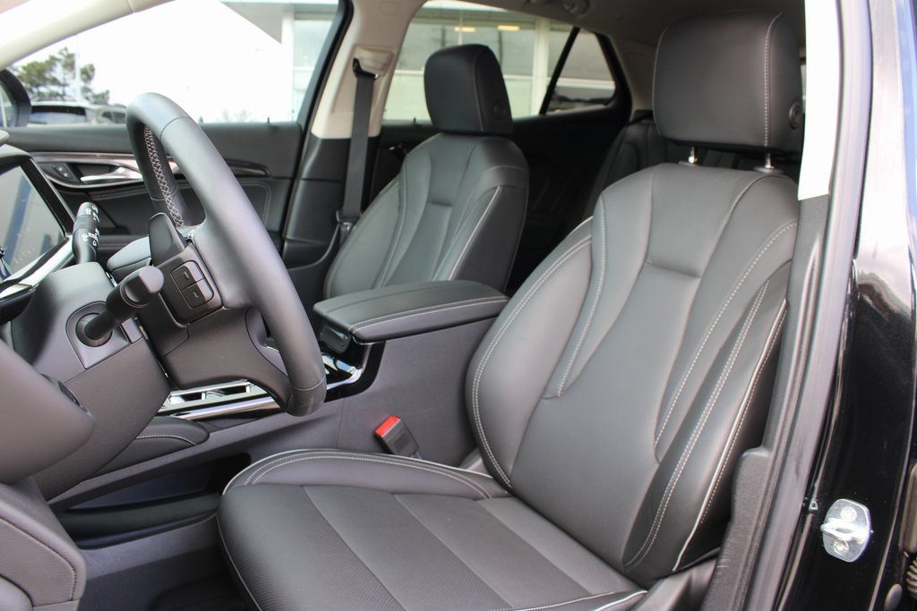 Used 2023 Buick Envision Essence image 10