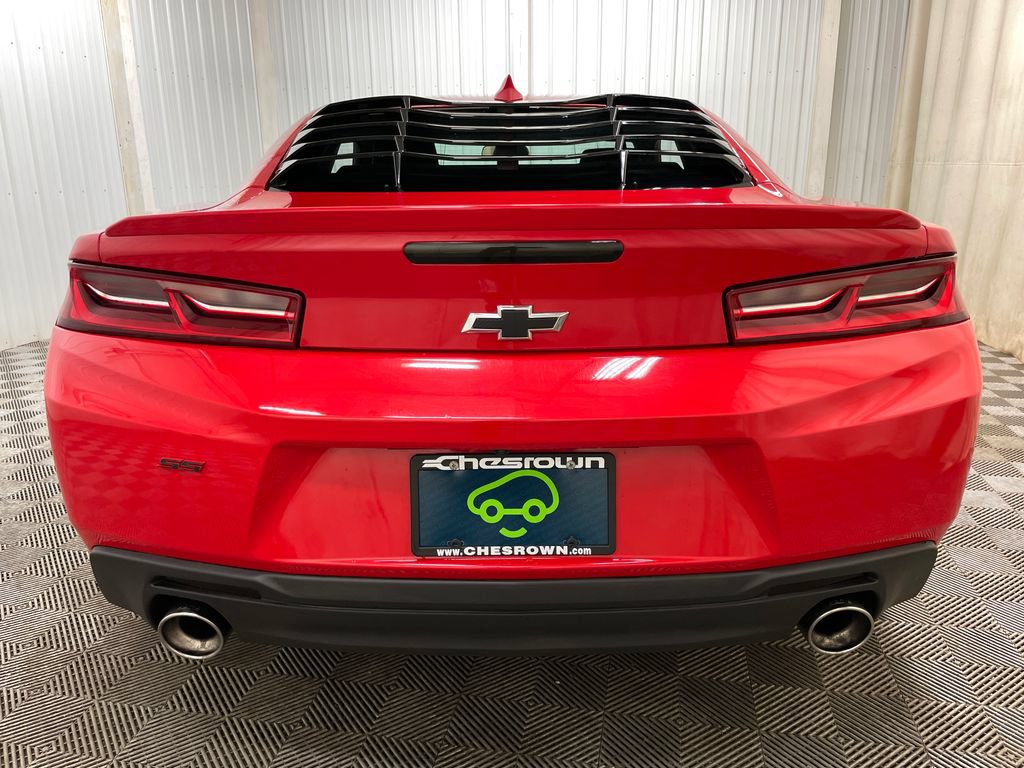 Used 2018 Chevrolet Camaro LT w/ RS Package RWD image 16