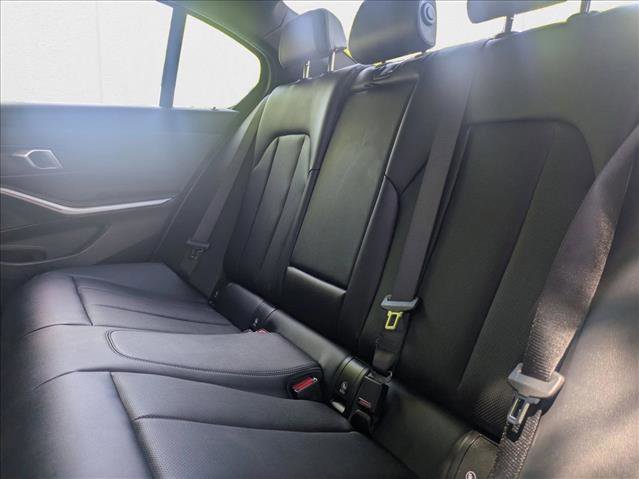 Used 2025 BMW 330i Sedan image 17