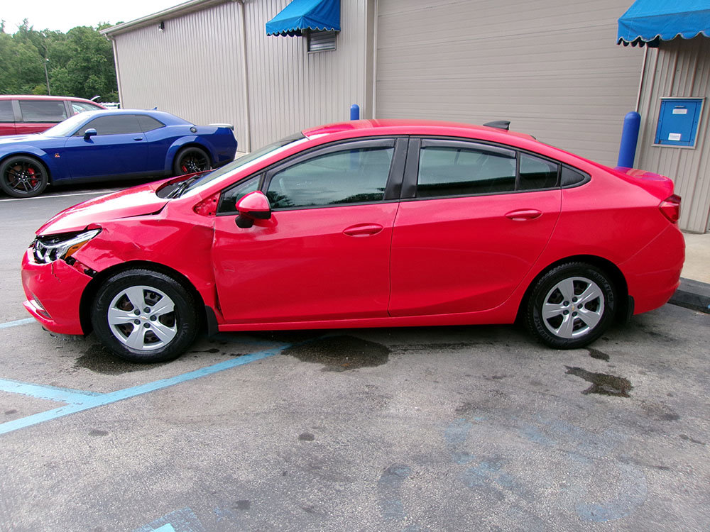 Used 2017 Chevrolet Cruze LS FWD image 4