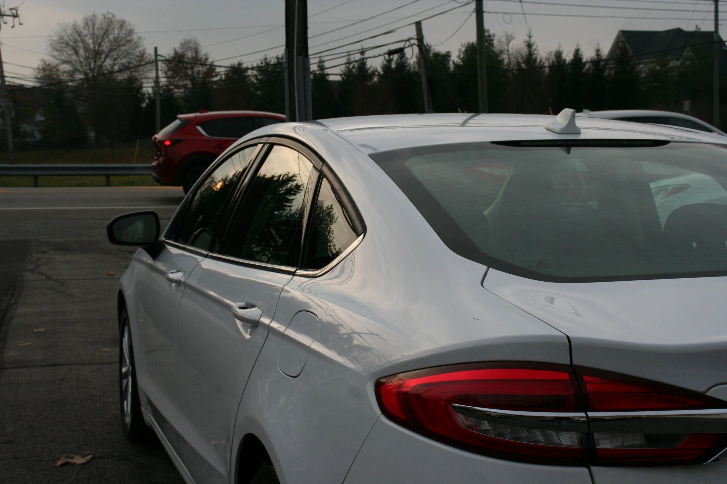 Used 2019 Ford Fusion SE image 24