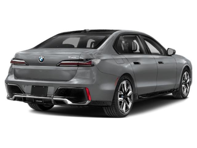 New 2026 BMW 740i image 2