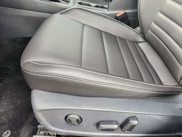 Used 2024 Volkswagen Jetta SE FWD image 18