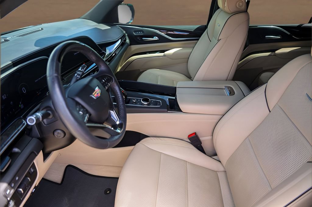 Certified 2023 Cadillac Escalade Premium Luxury w/ Performance Package image 9