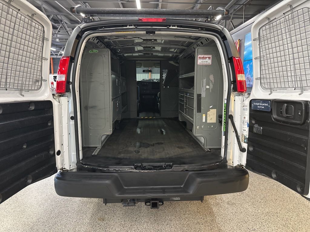 Used 2018 Chevrolet Express 2500 image 18