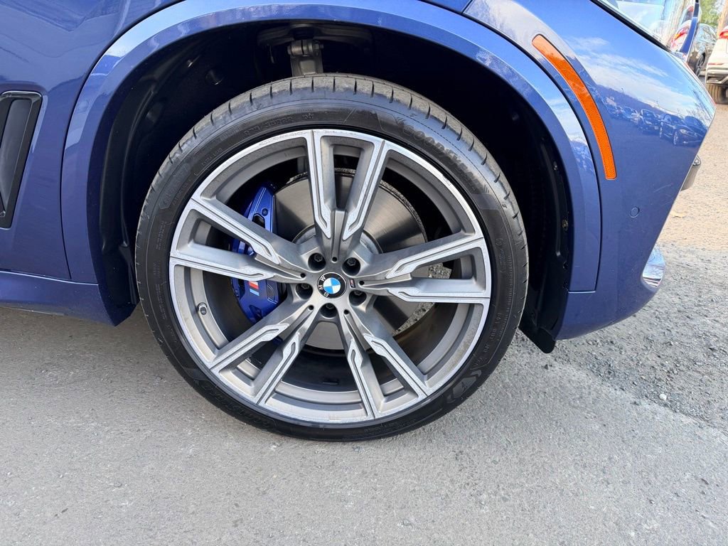 Used 2020 BMW X5 M50i image 15