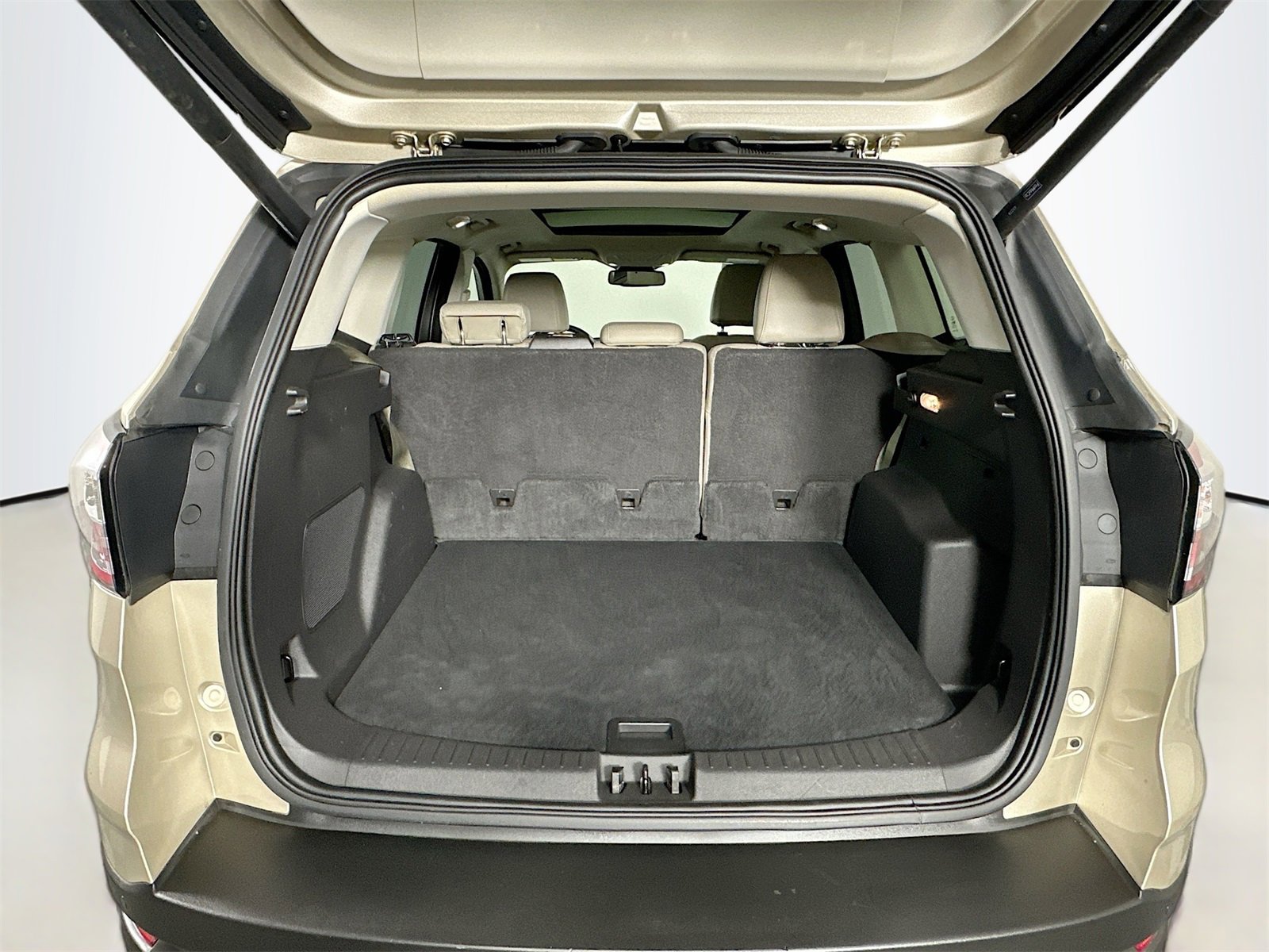 Used 2017 Ford Escape Titanium w/ Equipment Group 301A image 27