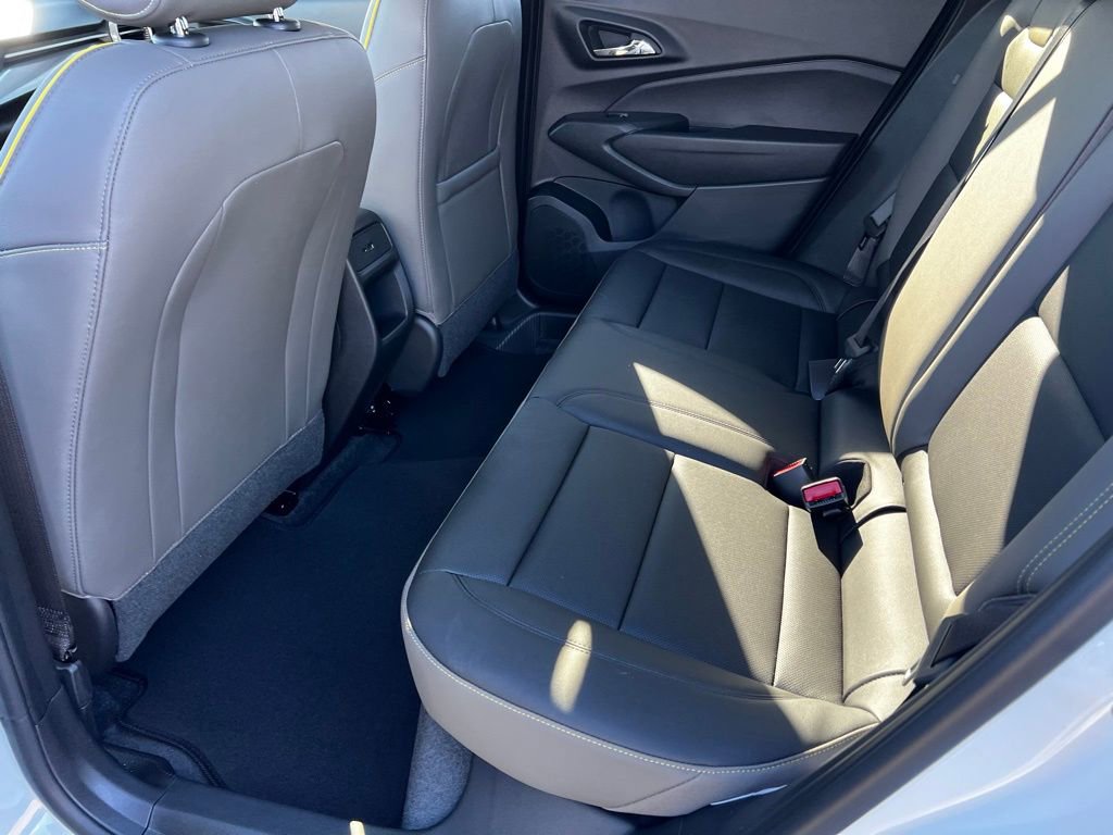 New 2026 Chevrolet Trax ACTIV w/ Sunroof Package image 25