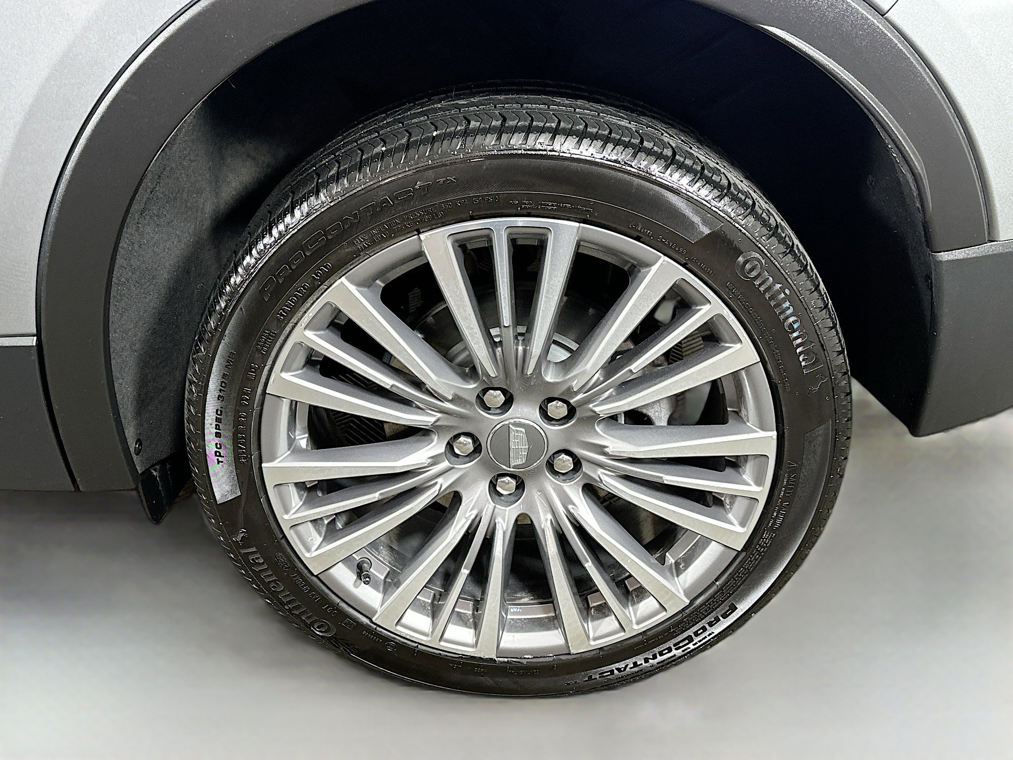 Used 2024 Cadillac XT4 Premium Luxury image 30