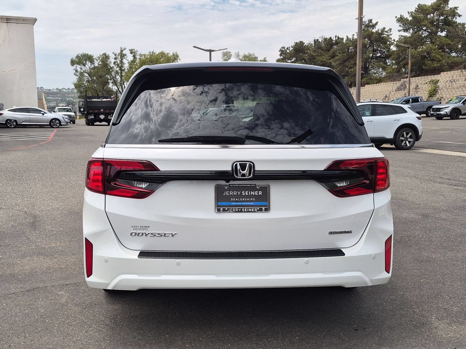 New 2026 Honda Odyssey Touring image 10