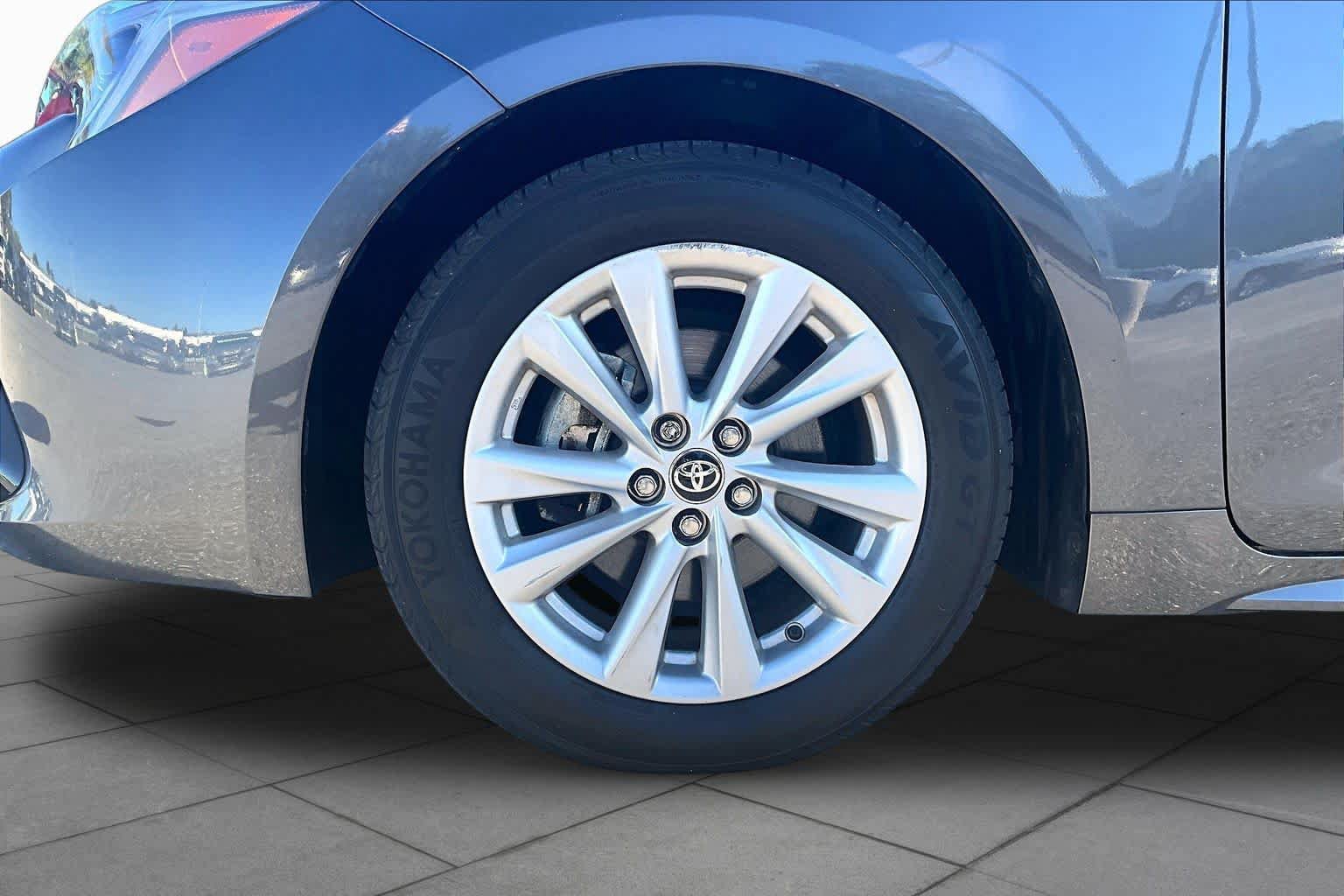 Used 2023 Toyota Corolla SE FWD image 11