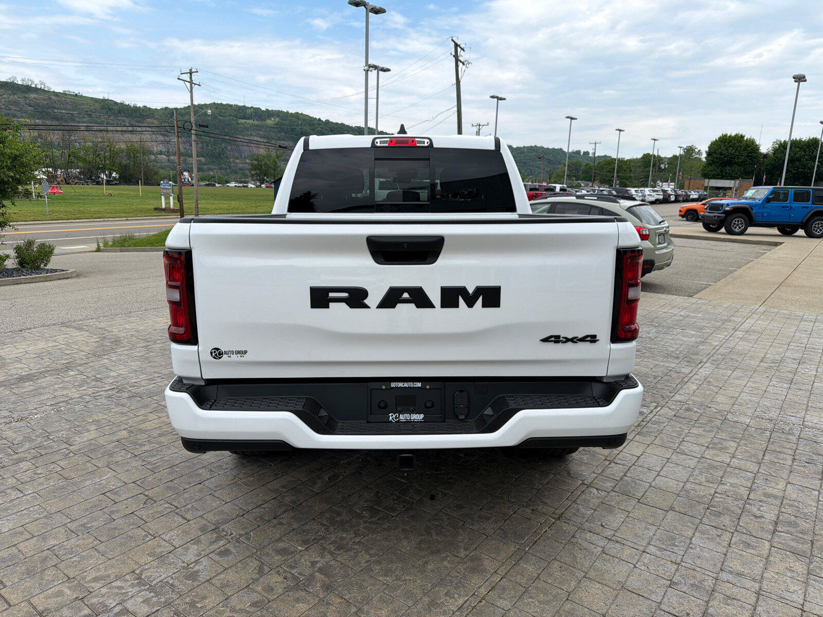 New 2026 RAM 1500 Express AWD/4WD image 7
