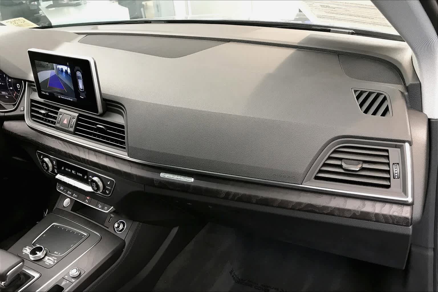 Used 2019 Audi Q5 2.0T Premium Plus w/ Premium Plus Package AWD/4WD image 19