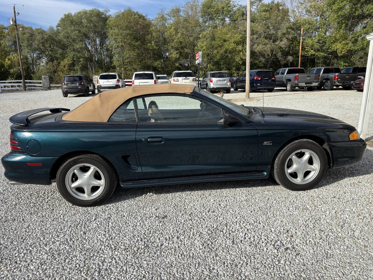Used 1995 Ford Mustang GT RWD image 3