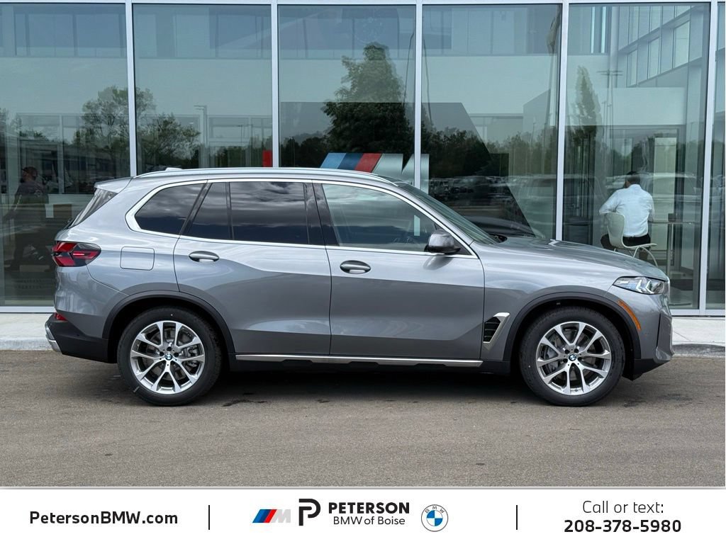 New 2026 BMW X5 xDrive50e AWD/4WD image 6