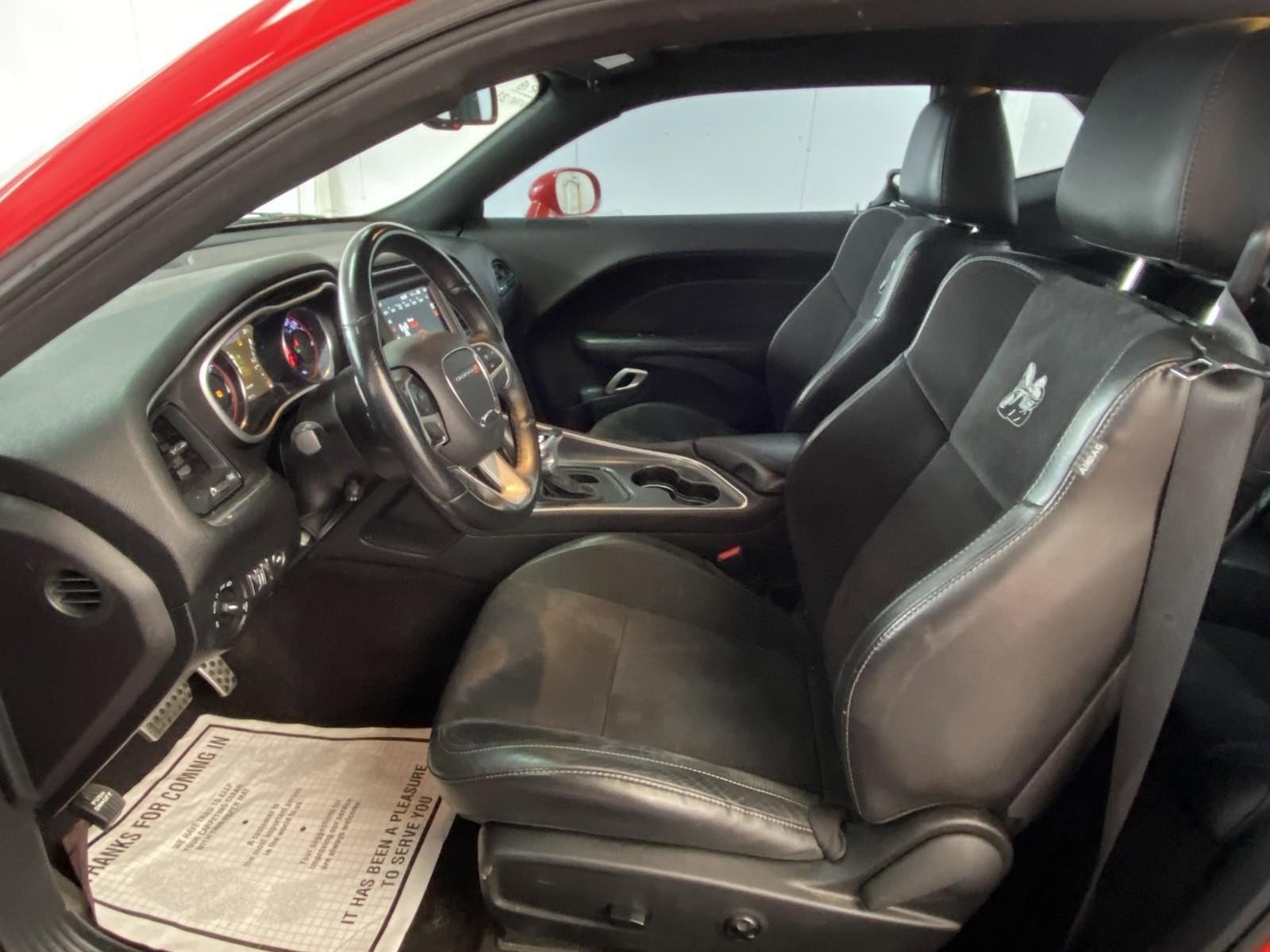 Used 2018 Dodge Challenger R/T Scat Pack w/ Leather Interior Group image 16