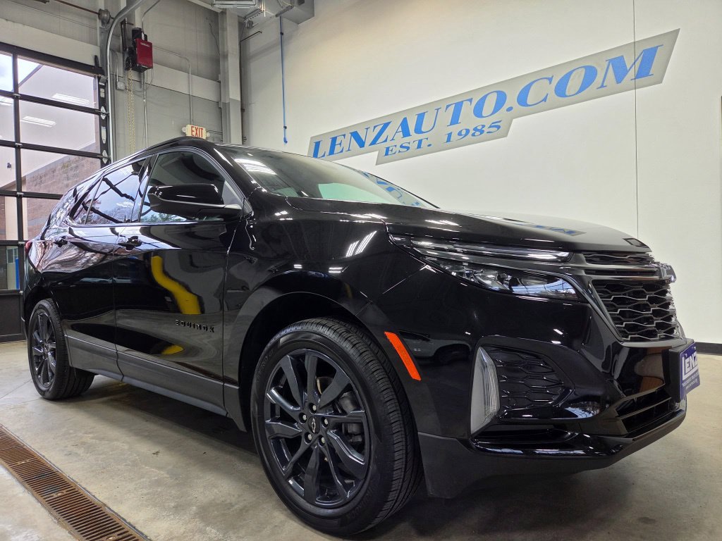 Used 2022 Chevrolet Equinox RS AWD/4WD image 2