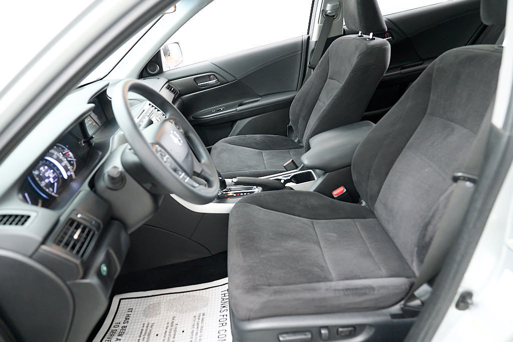 Used 2013 Honda Accord EX image 12