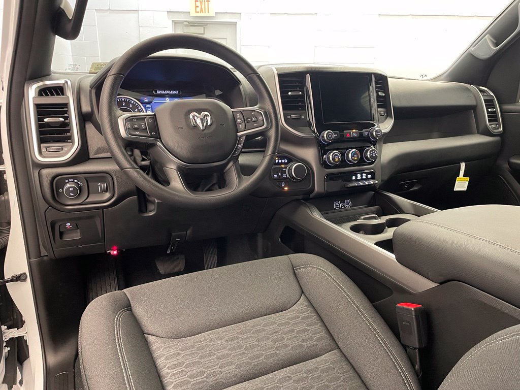 New 2026 RAM 1500 Express AWD/4WD image 12