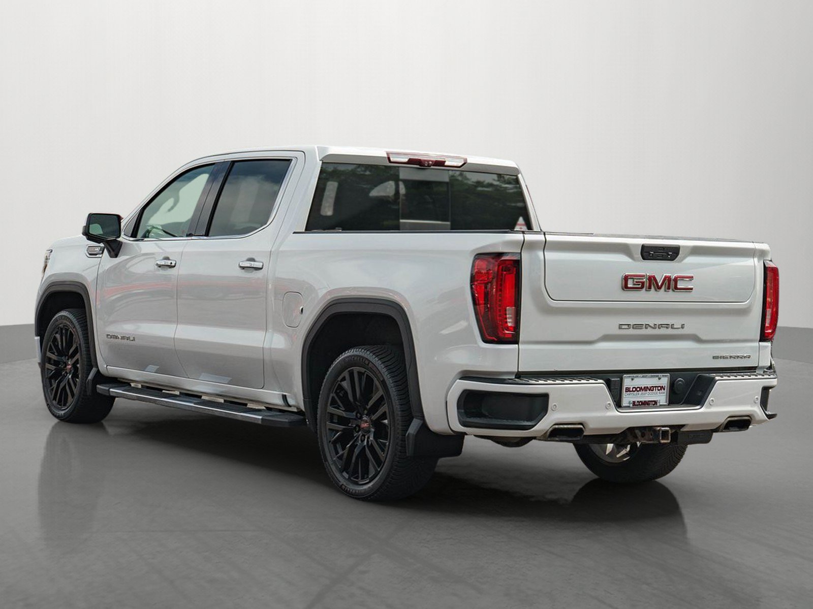 Used 2020 GMC Sierra 1500 Denali w/ Technology Package AWD/4WD image 5