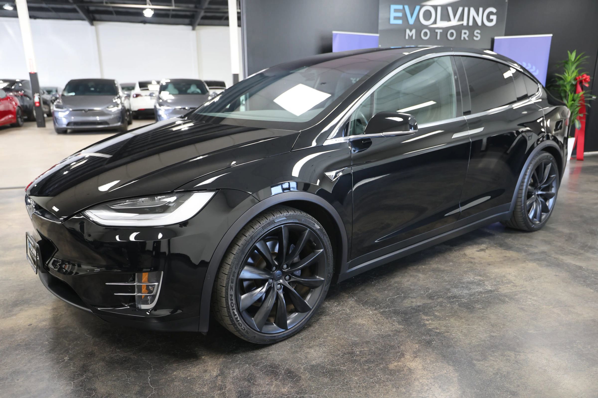 Used 2019 Tesla Model X Long Range AWD/4WD image 4