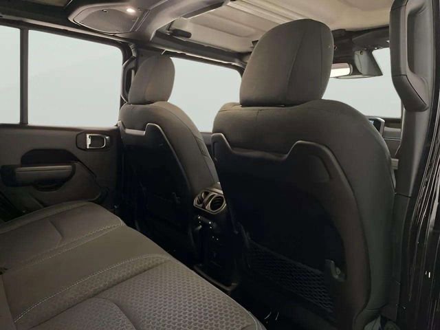 Used 2025 Jeep Wrangler Unlimited Rubicon 4xe w/ Convenience Group image 77