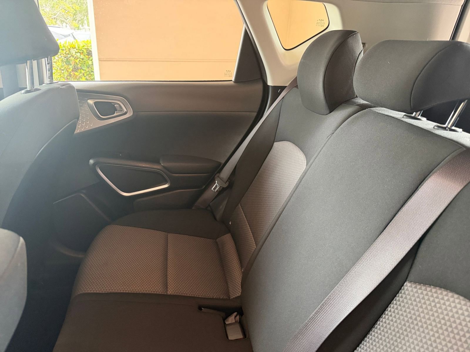 Used 2025 Kia Soul LX w/ LX Technology Package image 34