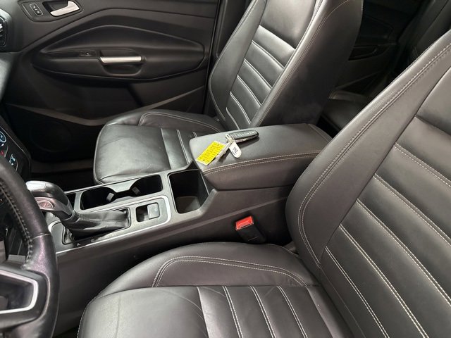 Used 2019 Ford Escape Titanium image 24