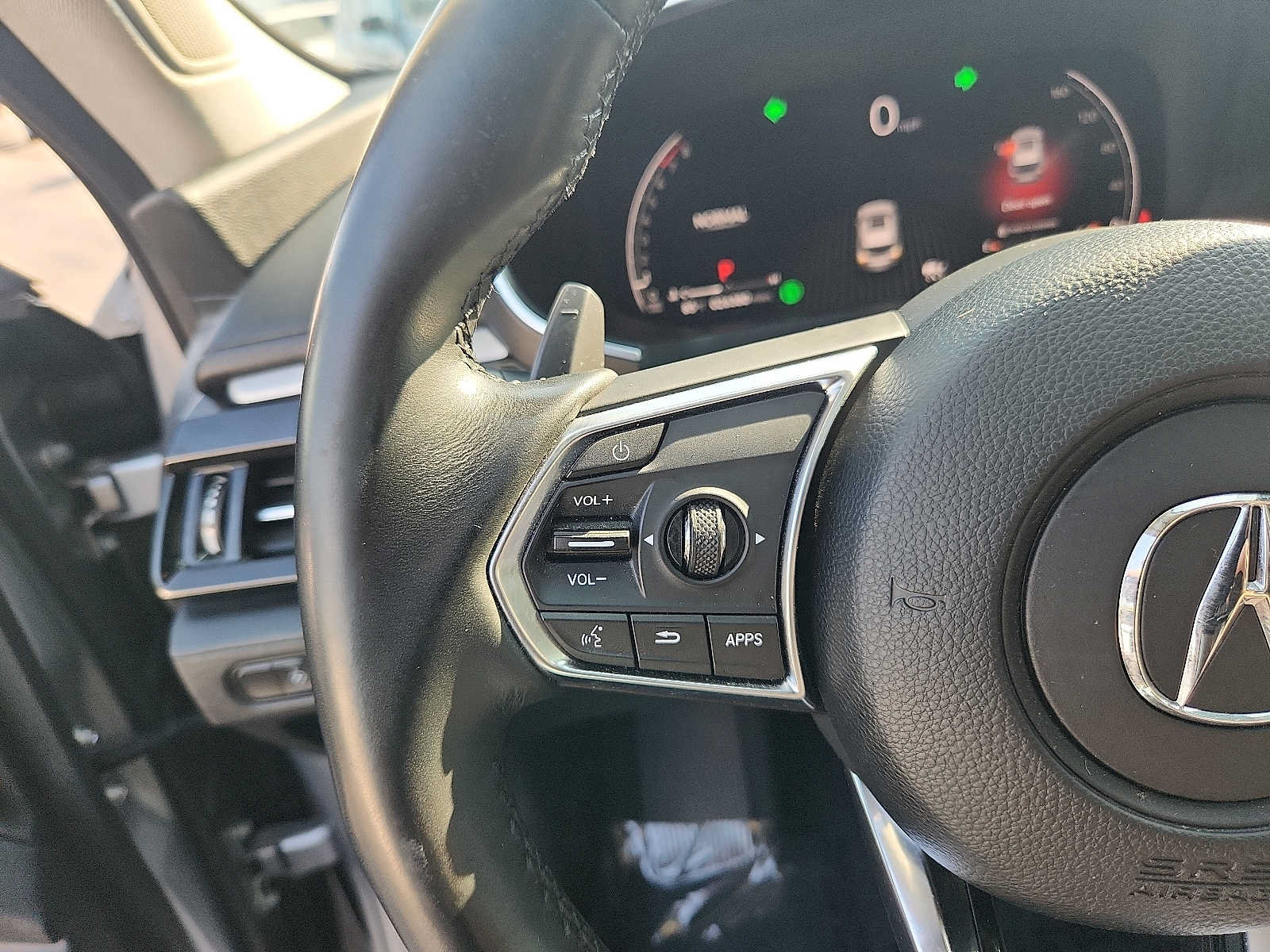 Used 2024 Acura MDX SH-AWD w/ Technology Package image 20