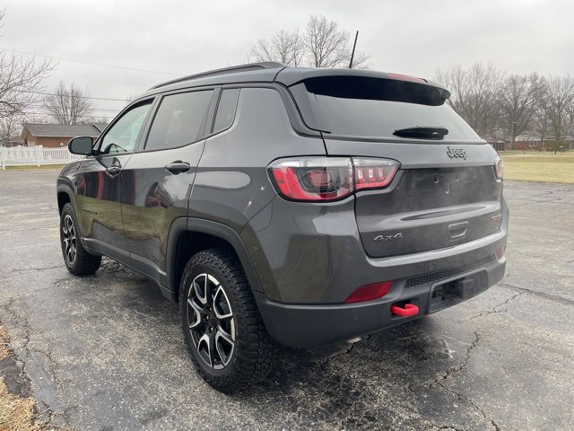 Used 2024 Jeep Compass Trailhawk w/ Trailhawk Convenience Group image 2