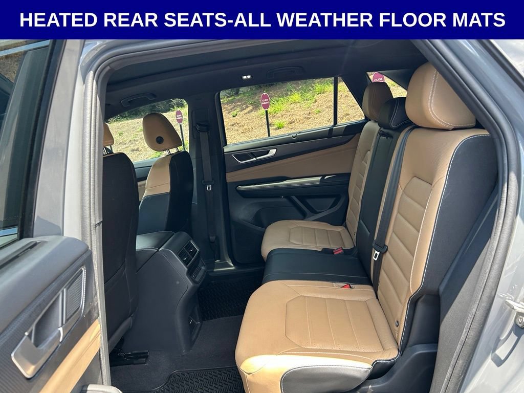 Used 2024 Volkswagen Atlas Cross Sport SEL R-Line AWD/4WD image 16