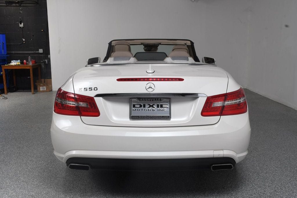 Used 2011 Mercedes-Benz E 550 Cabriolet image 10