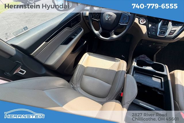 Used 2024 Honda Odyssey Touring image 12