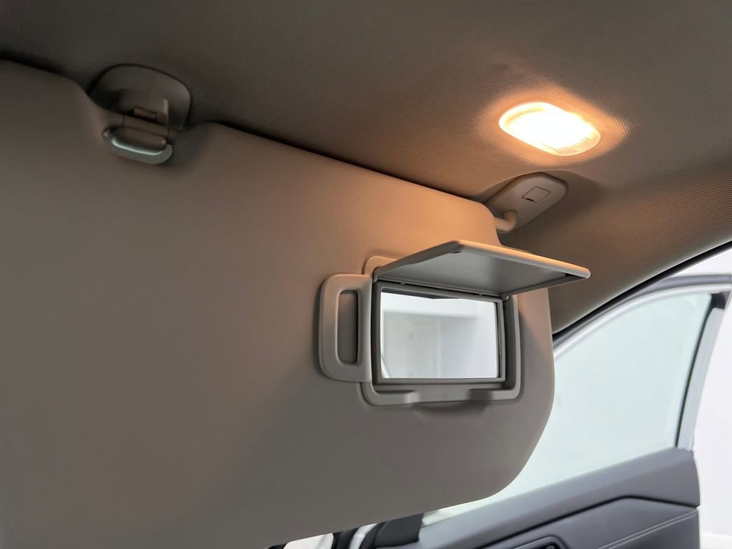 Used 2025 Nissan Rogue SL w/ Tech Package image 62