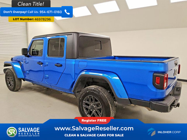 Used 2024 Jeep Gladiator Sport AWD/4WD image 3