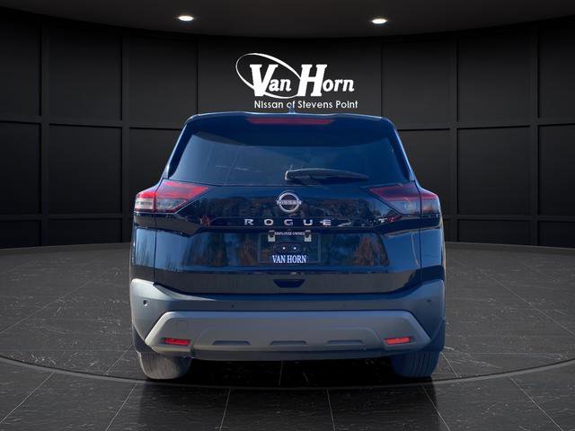 Used 2023 Nissan Rogue S image 4