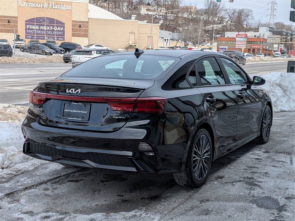 Used 2023 Kia Forte GT-Line image 6