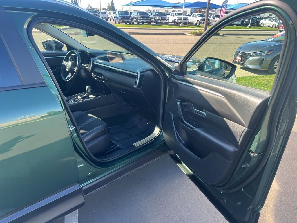 Used 2025 MAZDA CX-50 AWD 2.5 S w/ Premium Package image 35