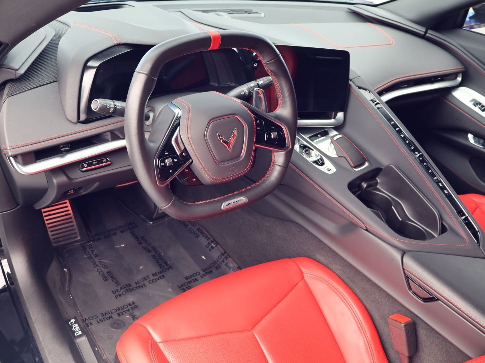 Used 2025 Chevrolet Corvette Z06 RWD image 4