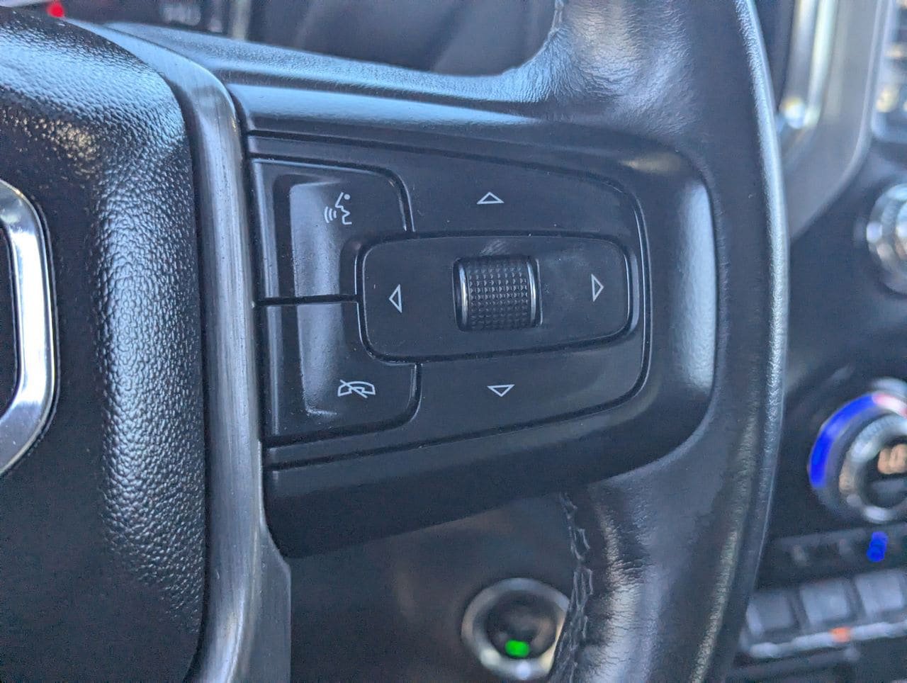 Used 2021 GMC Sierra 1500 Denali AWD/4WD image 25