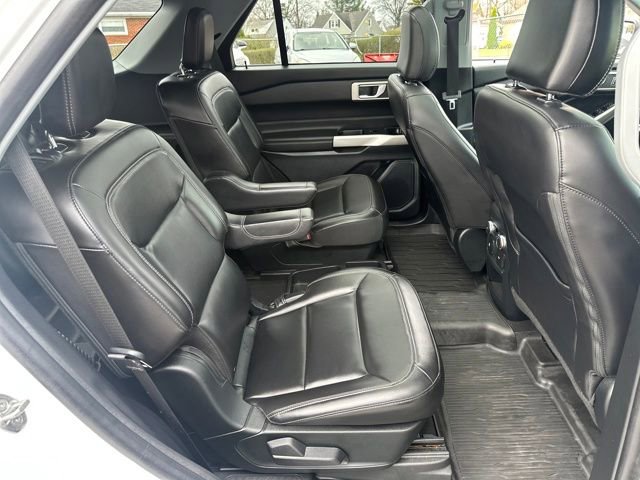 Used 2021 Ford Explorer XLT w/ Equipment Group 202A image 22