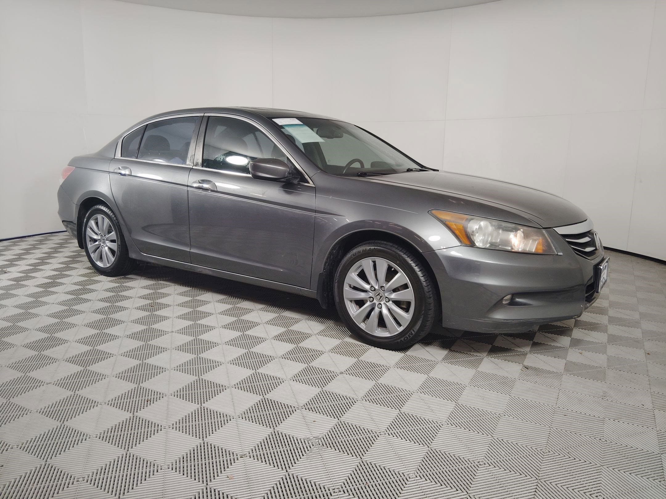 Used 2011 Honda Accord EX-L image 22