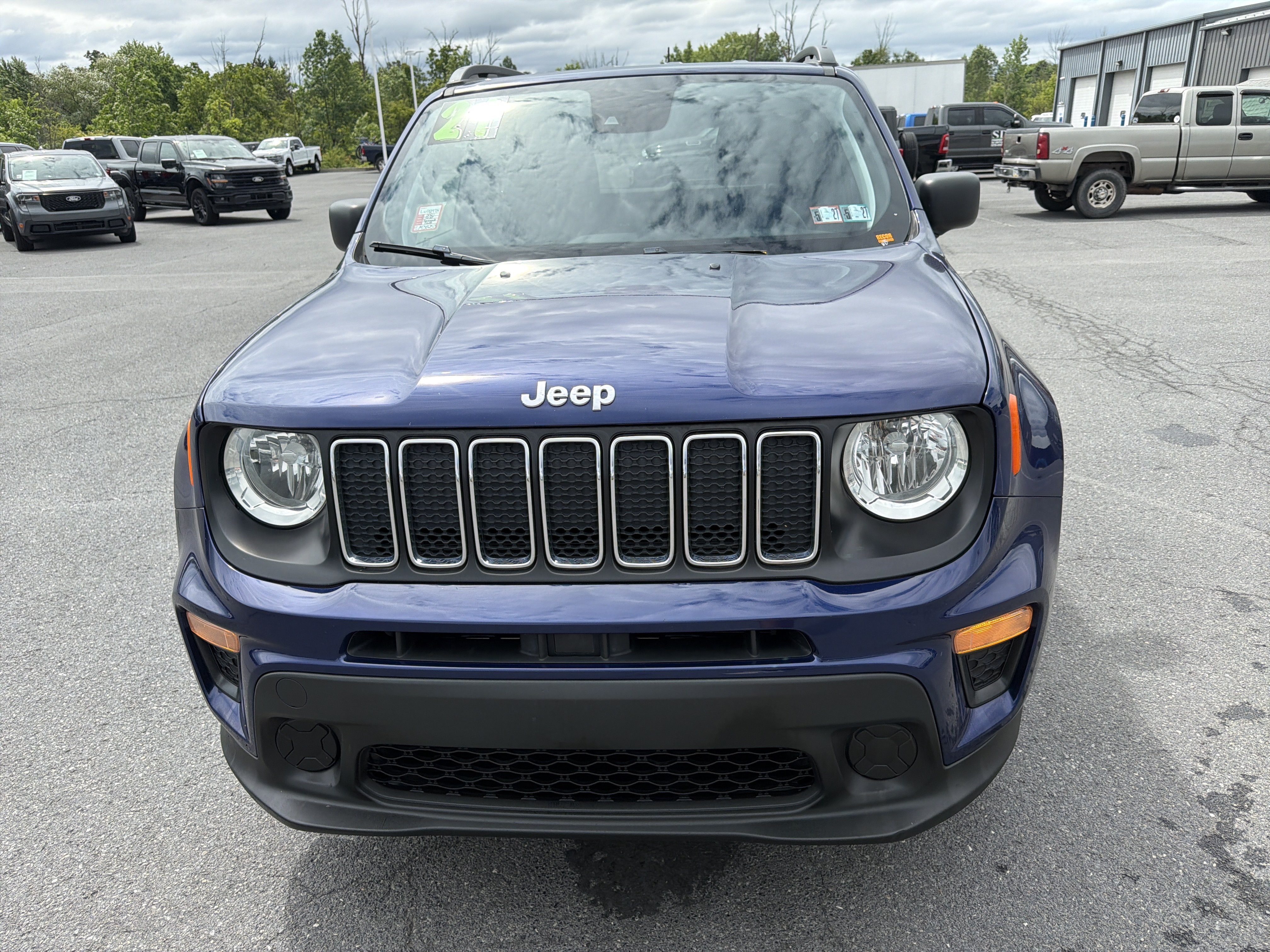 Used 2021 Jeep Renegade Sport w/ Sport Appearance Group AWD/4WD image 9