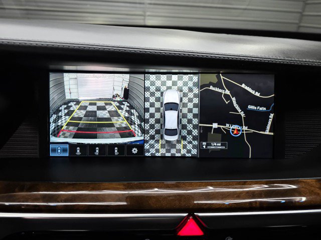 Used 2018 Genesis G90 3.3T Premium RWD image 29